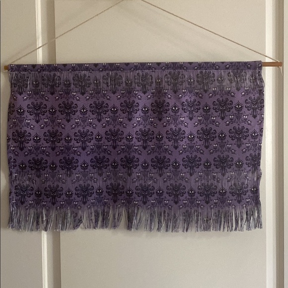 Purple tapestry - Picture 1 of 2